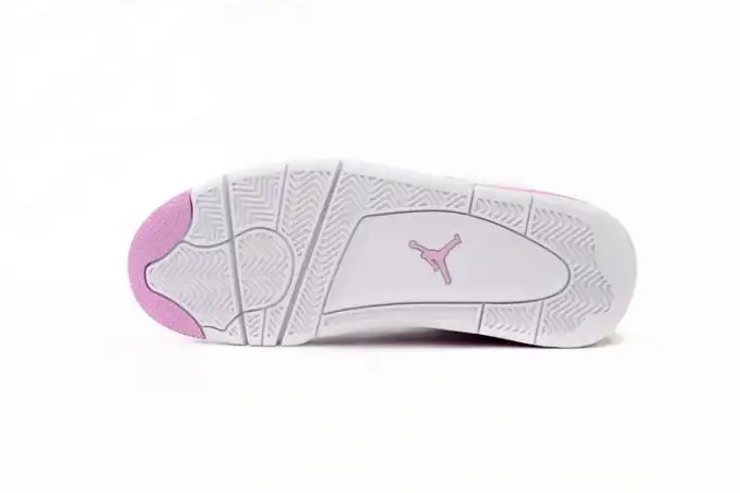 HYPE CT8527-116 4 Jordan White Retro Pink 0514